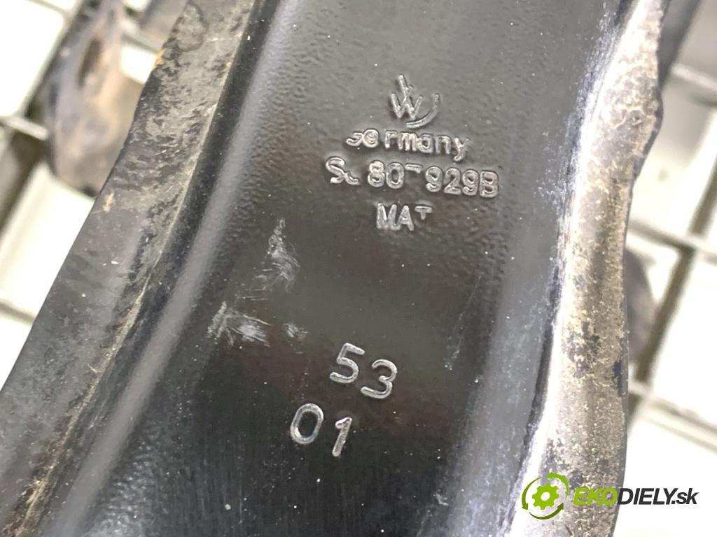 VW UP! liftback 2013 44 kW 1.0 999 výztuha nárazníka přední část  (Výztuhy přední)