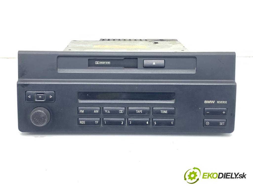 BMW E39 sedan 1998 105 kW 525 tds 2497 RADIO  (Audio zariadenie)