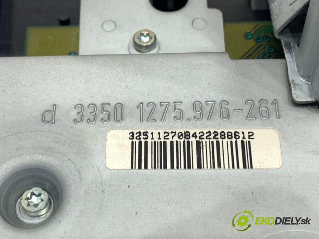 BMW E39 sedan 1998 105 kW 525 tds 2497 RADIO  (Audio zariadenie)