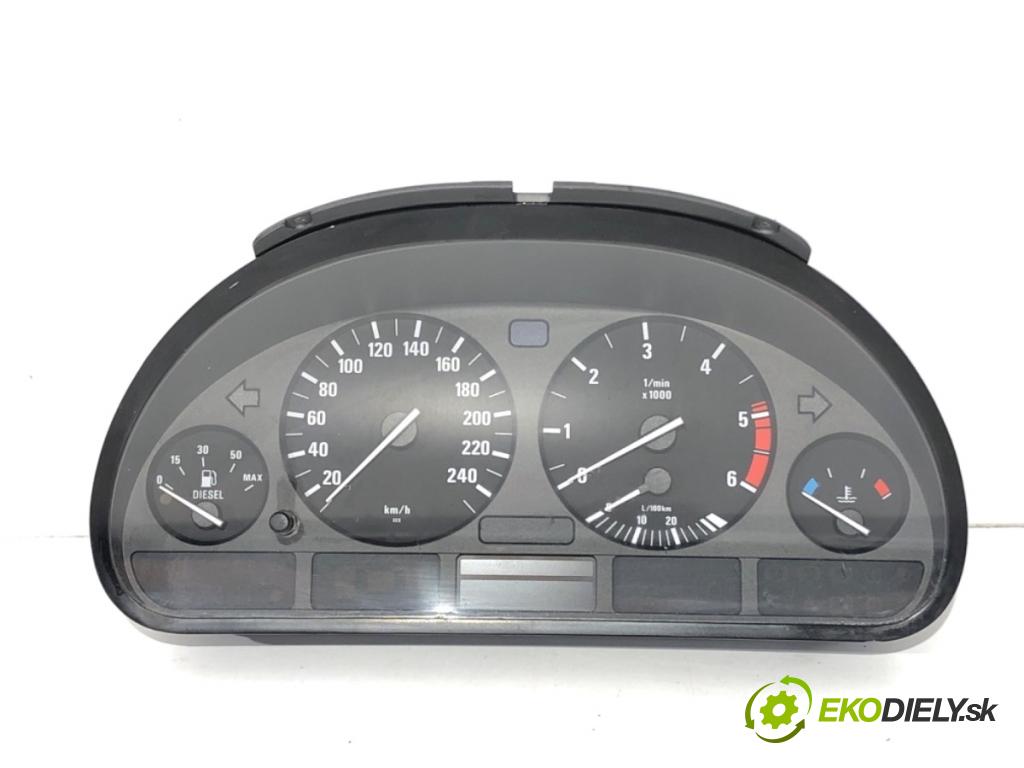 BMW E39 sedan 1998 105 kW 525 tds 2497 Prístrojovka 8375675 (Prístrojová doska)