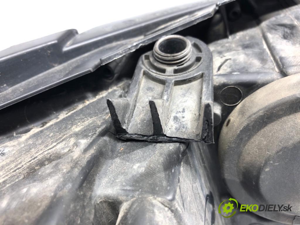 VW PASSAT B7 Kombi 2012 103 kW 2.0 TDI 1968 Svetlomet ľavy predný 3AB941005