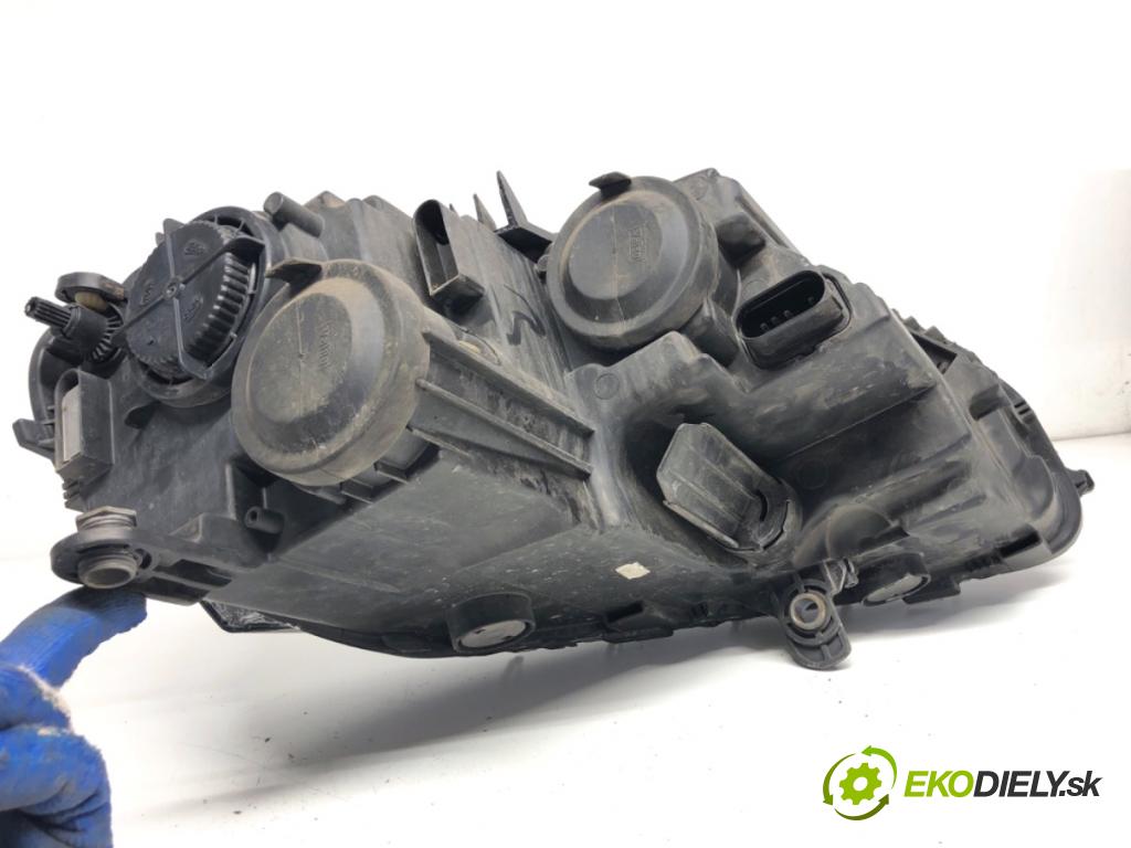 VW PASSAT B7 Kombi 2012 103 kW 2.0 TDI 1968 Svetlomet ľavy predný 3AB941005