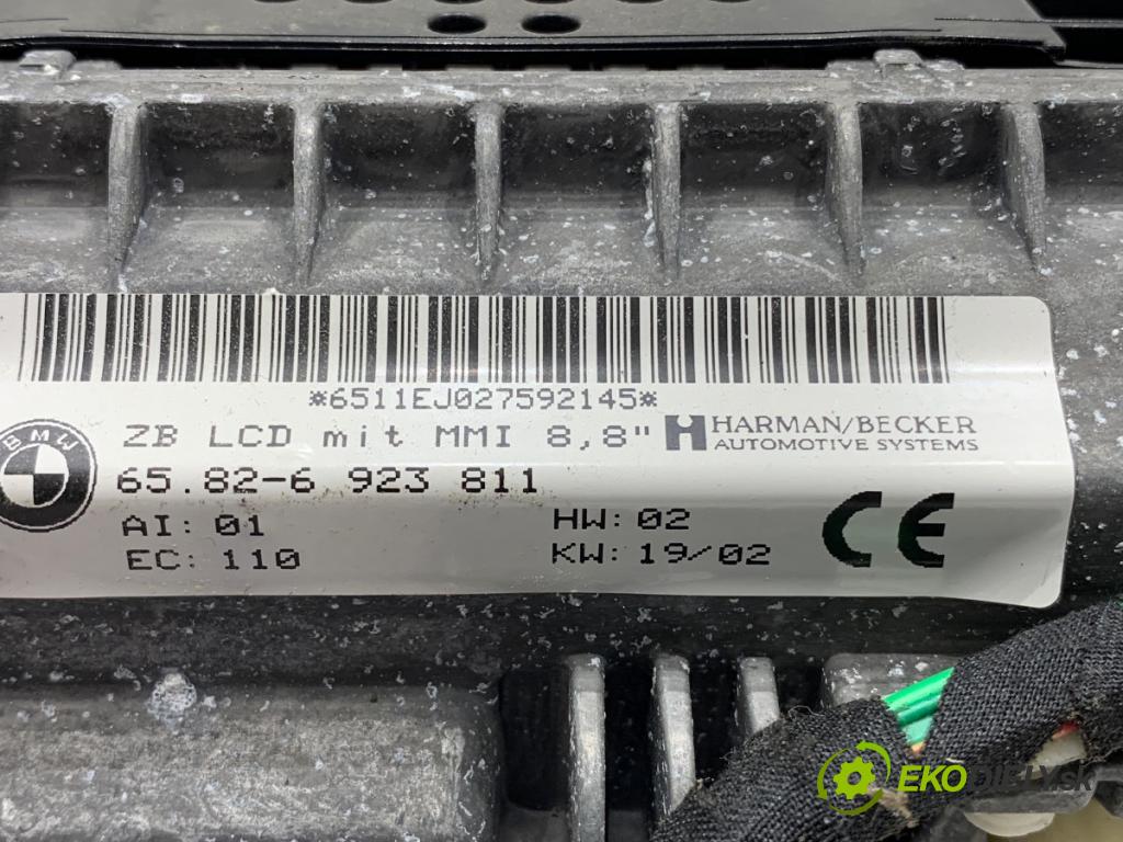 BMW E65 sedan 2002 200 kW 735 i, Li 3600 Dislpej 6923811 (Prístrojová doska)