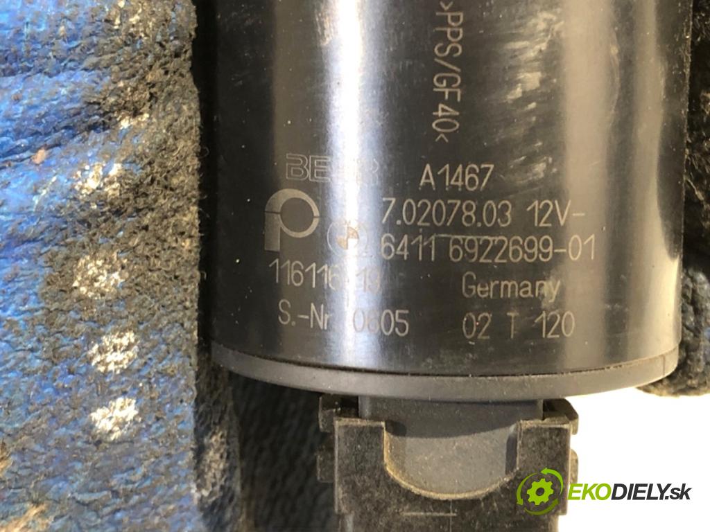 BMW E65 sedan 2002 200 kW 735 i, Li 3600 DALŠÍ: Pumpa vody 6922699 (Vodná pumpa)