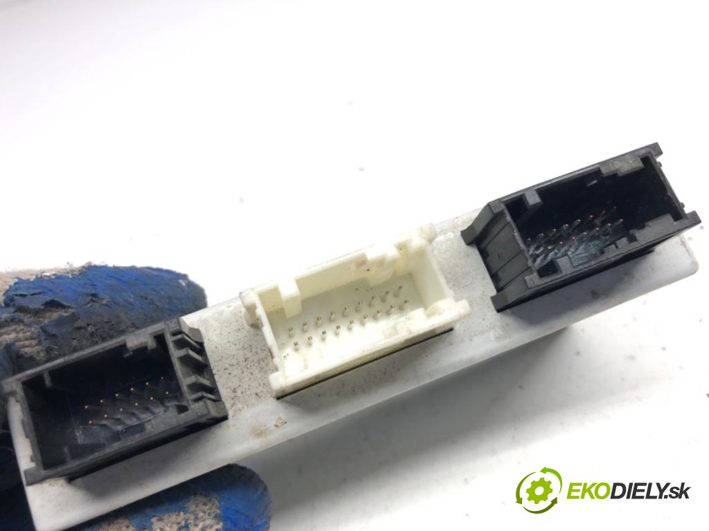 BMW E65 sedan 2002 200 kW 735 i, Li 3600 modul PDC 6918126 (Ostatní)