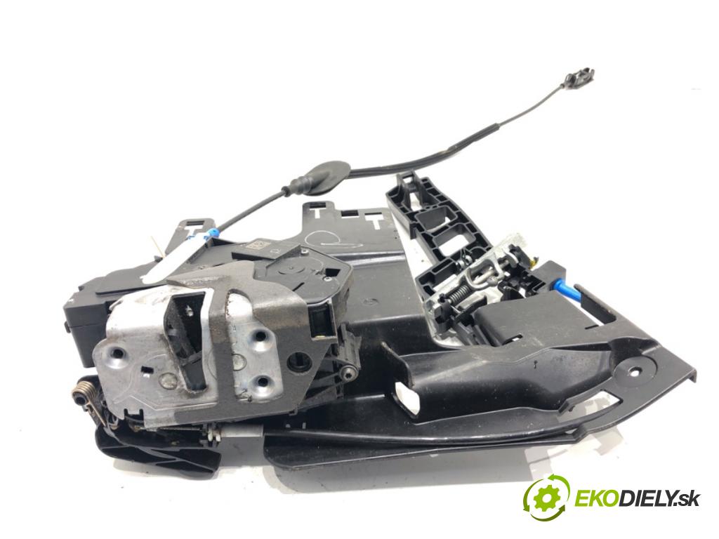 FORD FIESTA MK7 liftback 2011 51 kW 1.4 TDCi 1399 zámok dveře pravý přední část 8A61-B219A64DN 8A61-B21978-BE