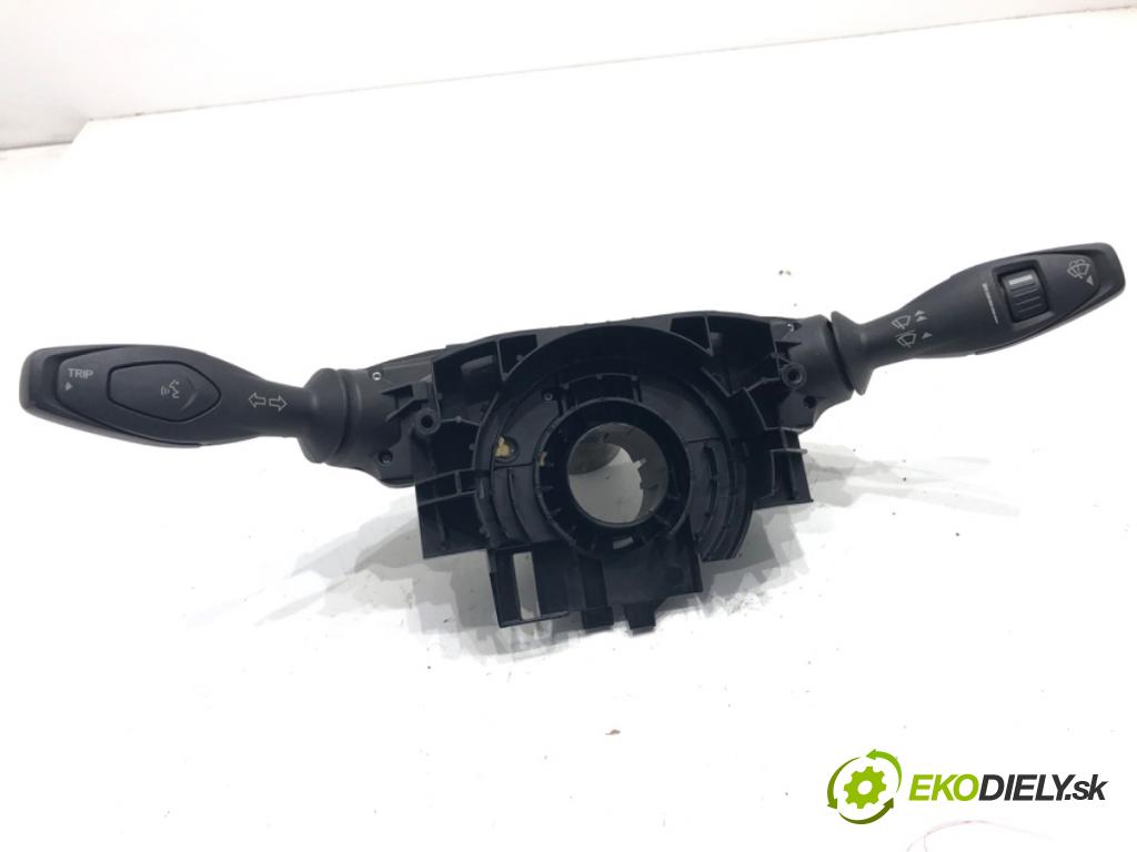 FORD FIESTA MK7 liftback 2011 51 kW 1.4 TDCi 1399 přepínač kombinovaný 8A6T-13335-CC (Ovládaní topení a přepínače)