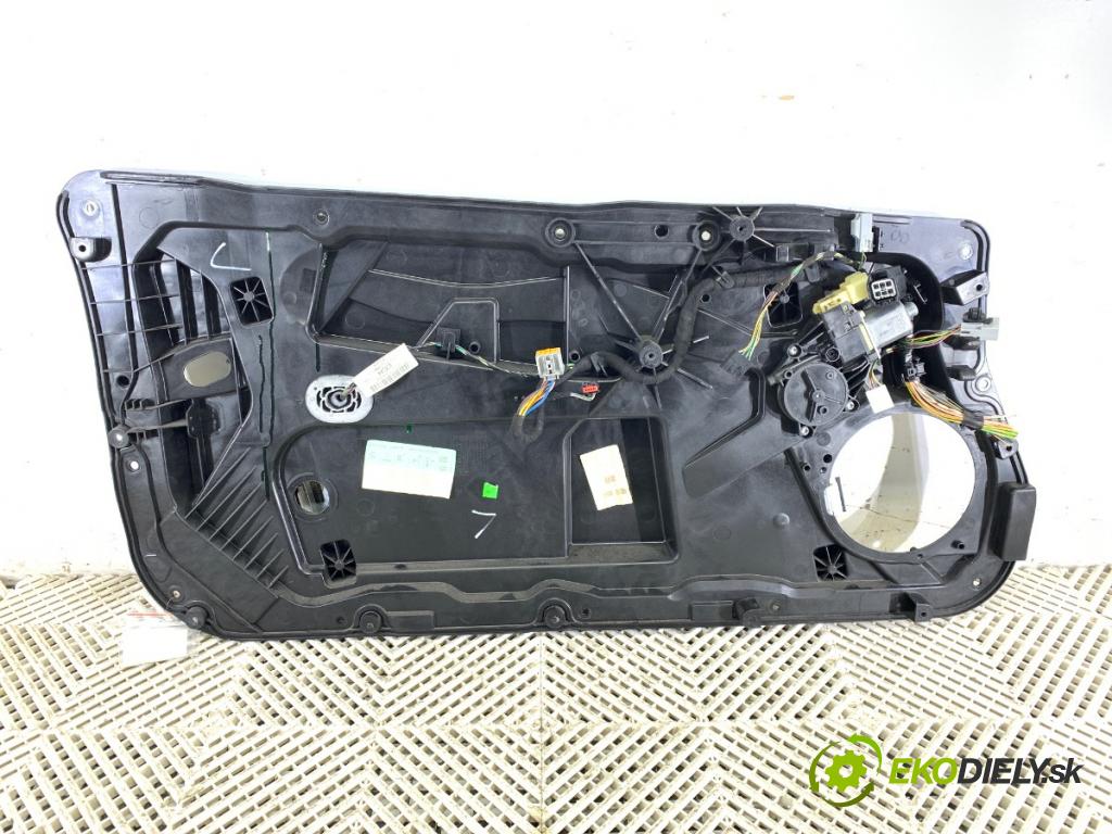 FORD FIESTA MK7 liftback 2011 51 kW 1.4 TDCi 1399 mechanismus okna levý přední část 8A61-B045H17-AH