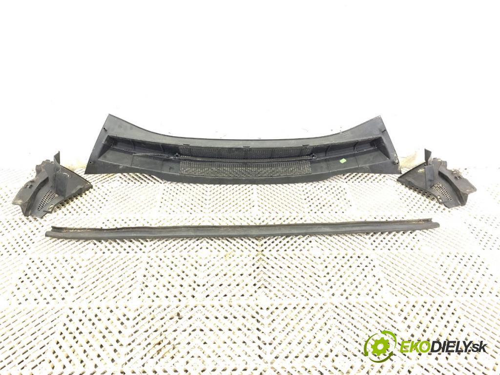 OPEL ZAFIRA B Nadwozie pełne/minivan 2005 103 kW 1.8 VAN (M75) 1796 Torpédo, plast pod čelné okno 13142034 (Torpédo (plast pod čelným sklom))