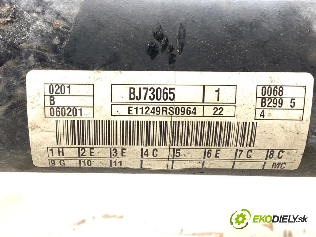 FORD FIESTA MK7 liftback 2011 51 kW 1.4 TDCi 1399 výztuha zadní část