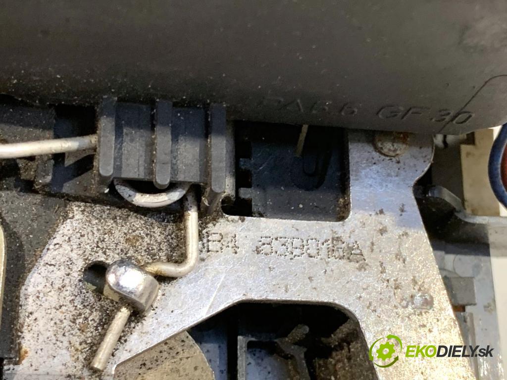 VW PASSAT B5 FL sedan 2001 96 kW 1.9 TDI 1896 zámok dveře pravý zadní část 3B4839016A