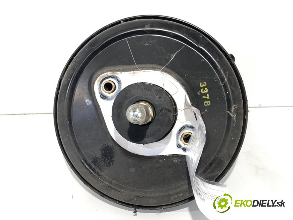 VW PASSAT B5 FL sedan 2001 96 kW 1.9 TDI 1896 Posilovač bŕzd 4B3612105