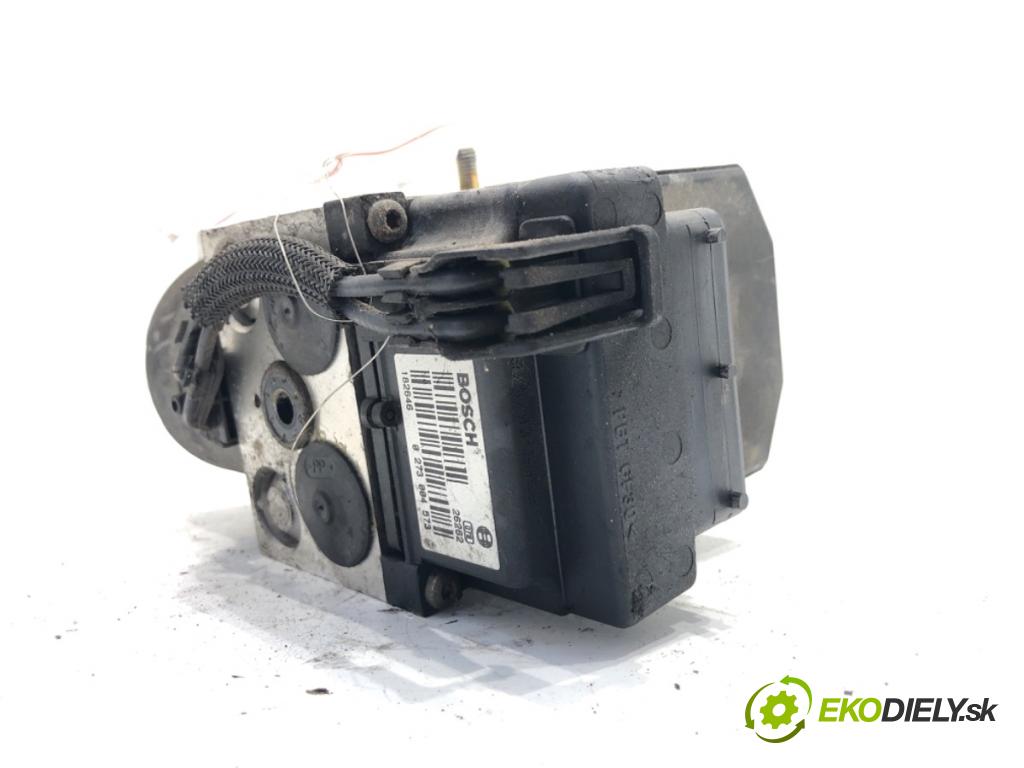 VW PASSAT B5 FL sedan 2001 96 kW 1.9 TDI 1896 pumpa ABS 0273004573 (Pumpy brzdové)