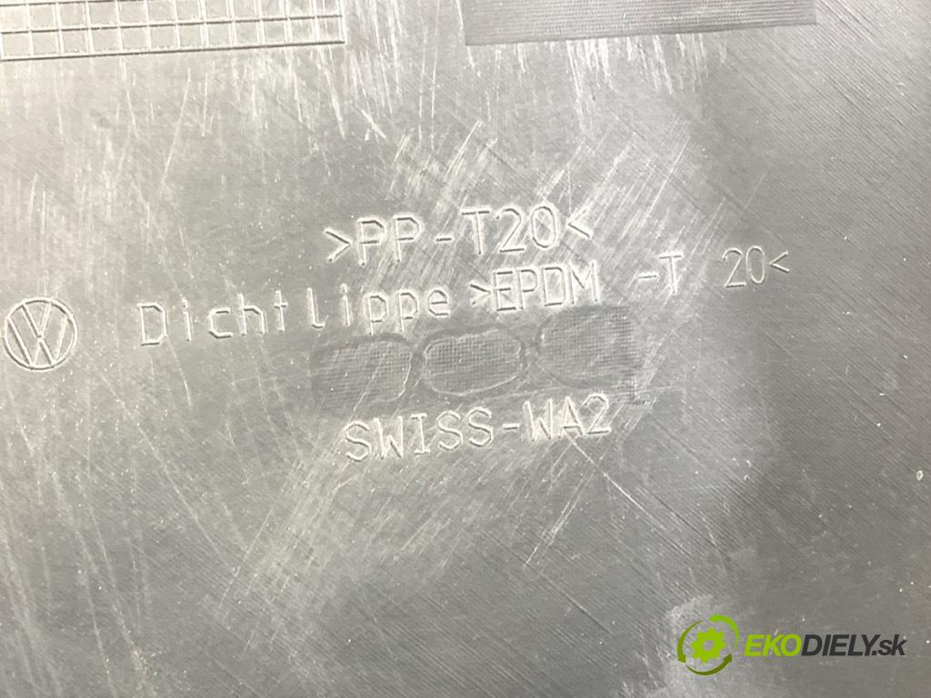 VW PASSAT B5 FL sedan 2001 96 kW 1.9 TDI 1896 Torpédo, plast pod čelné okno  (Torpédo (plast pod čelným sklom))