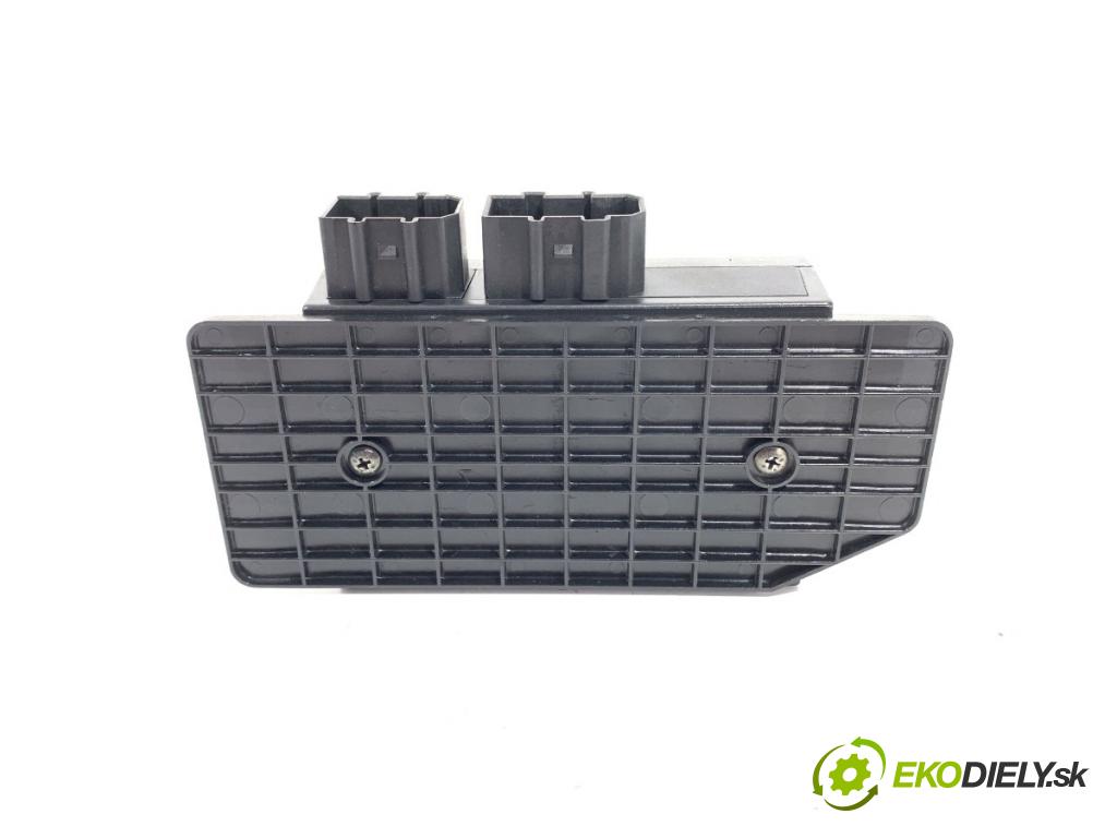VW PASSAT B5 FL sedan 2001 96 kW 1.9 TDI 1896 Modul komfortu 1C0959799B (Modul komfortu)