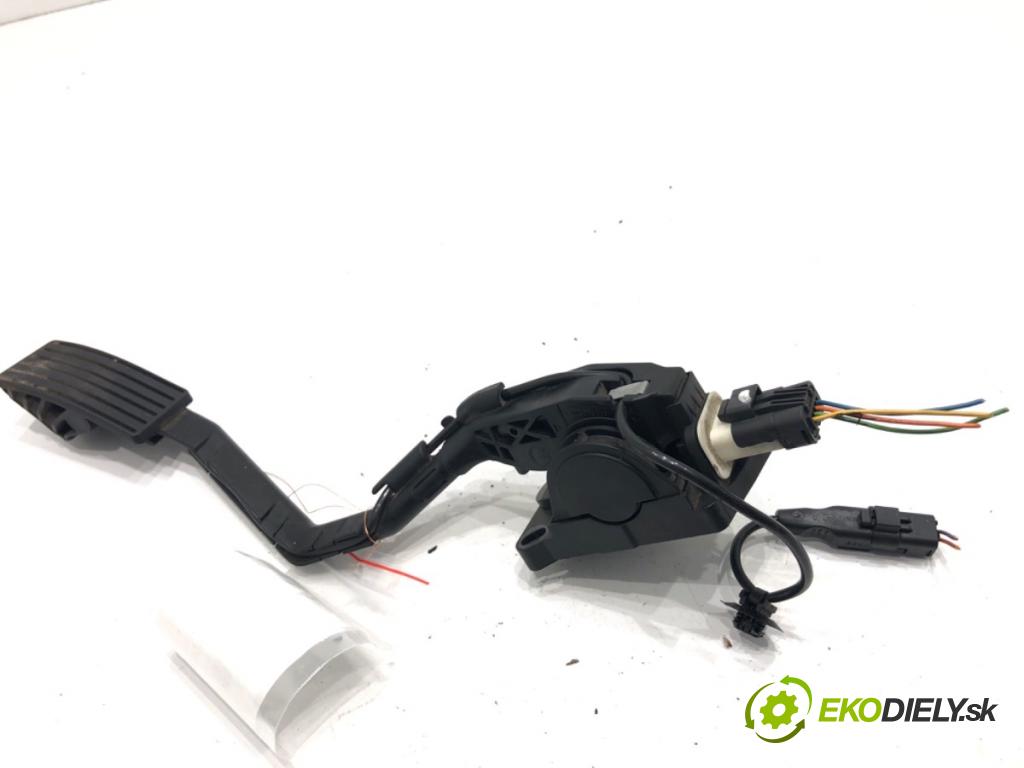 CITROEN C5 II liftback 2005 103 kW 2.0 16V (RCRFJB, RCRFJC) 1997 Potenciometer plynu F00C3E2429 (Potenciometer plynového pedálu)