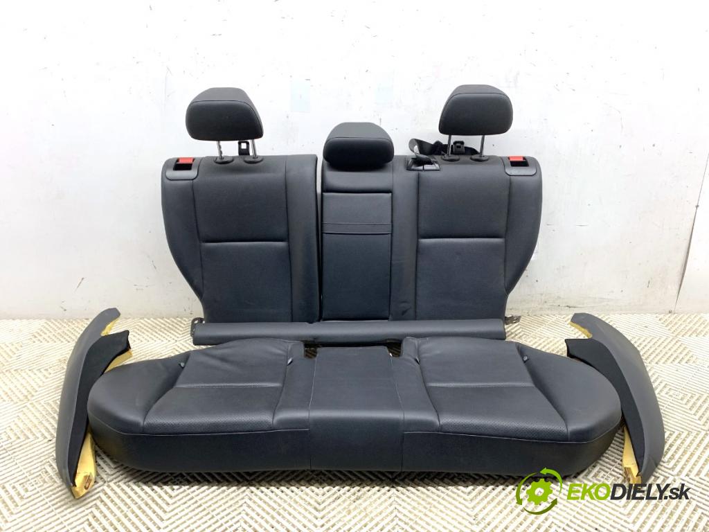 MERCEDES-BENZ S204 Kombi 2008 135 kW C 200 Kompressor (204.241) 1796 Sedadlo druhý rad 