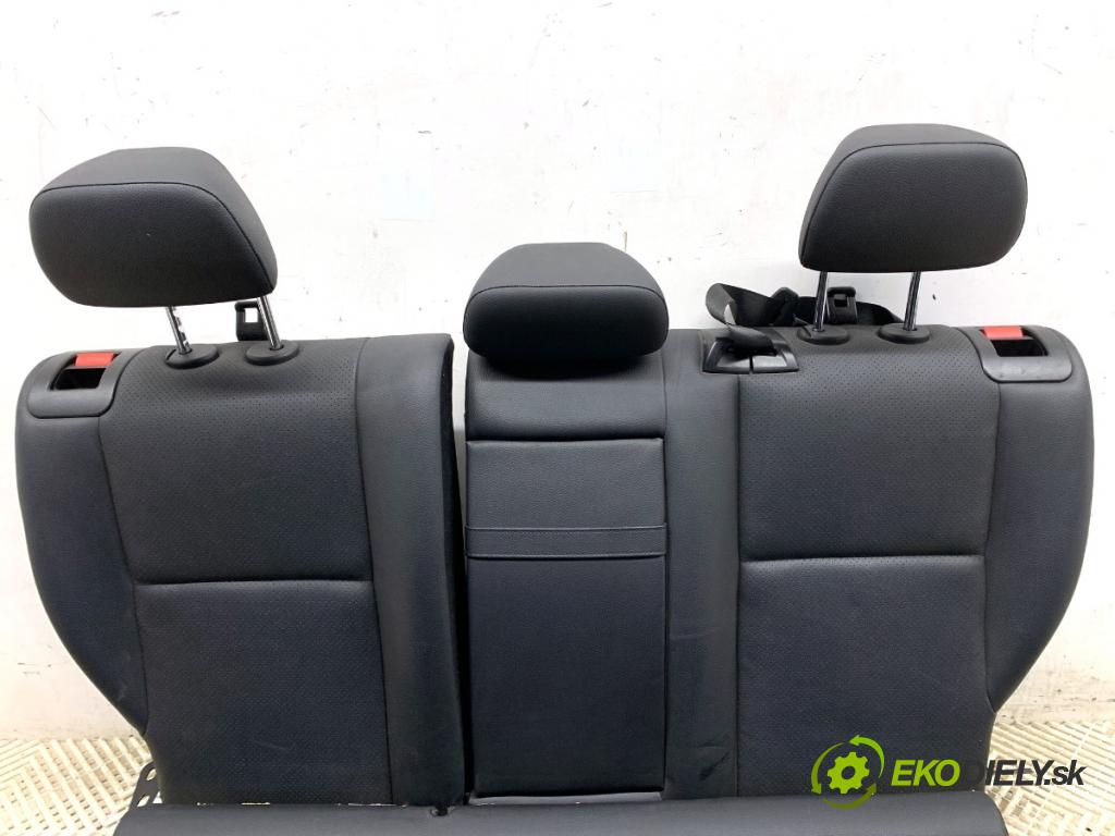 MERCEDES-BENZ S204 Kombi 2008 135 kW C 200 Kompressor (204.241) 1796 Sedadlo druhý rad