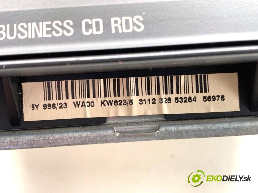 BMW E39 sedan 1995 142 kW 528 i 2793 RADIO  (Audio zariadenie)