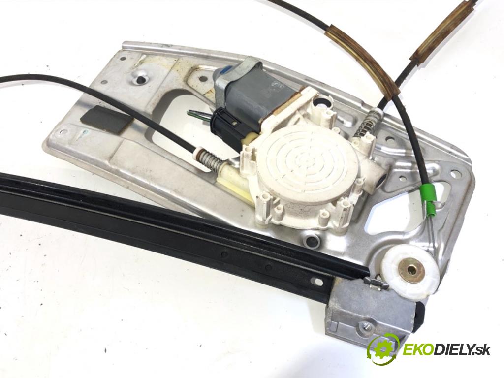 BMW E39 sedan 1995 142 kW 528 i 2793 mechanismus okna pravý zadní část