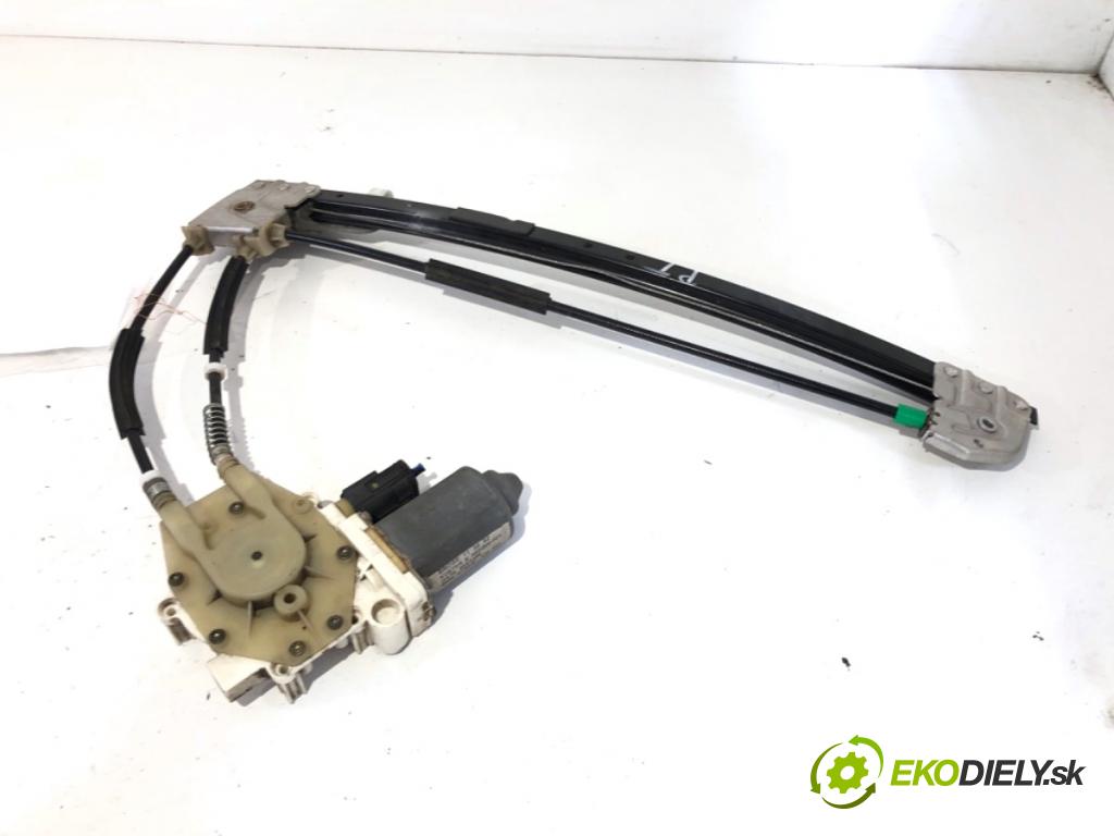 BMW E39 sedan 1995 142 kW 528 i 2793 mechanismus okna pravý přední část 