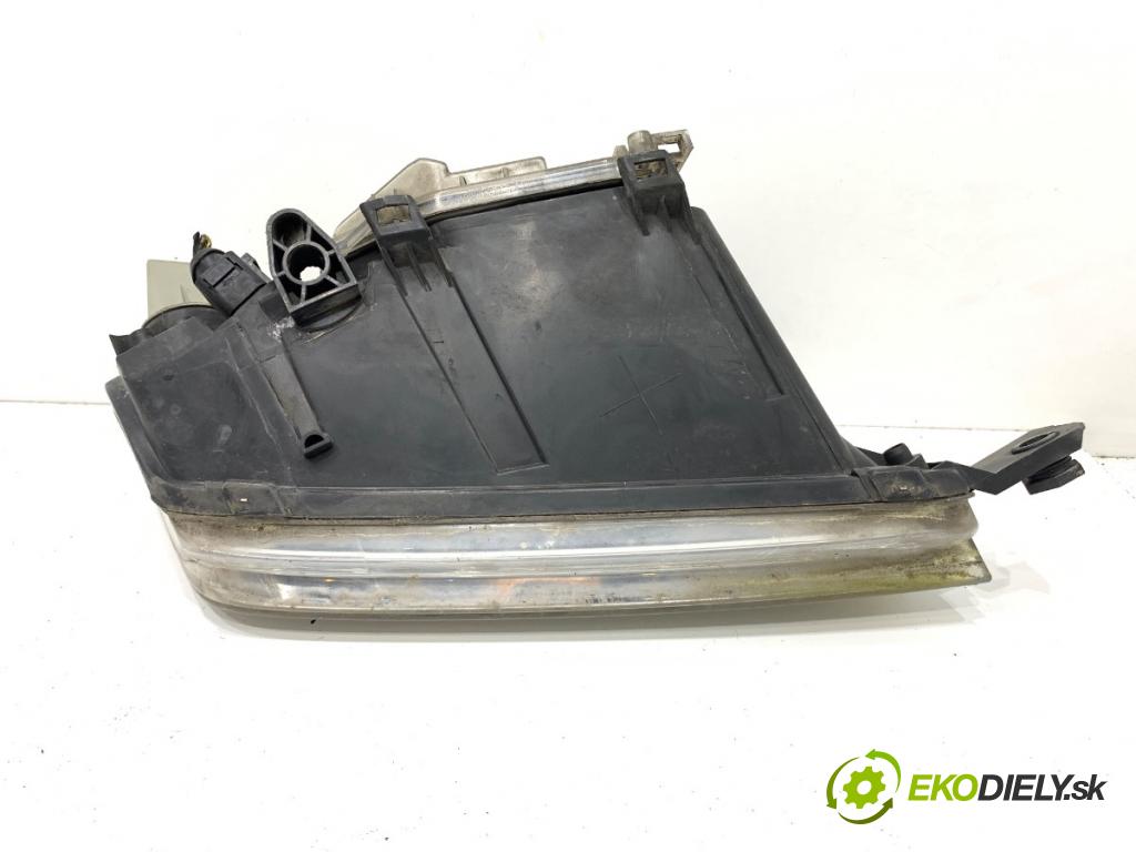 SKODA FABIA I Kombi 2005 55 kW 1.4 16V 1390 Svetlomet ľavy predný
