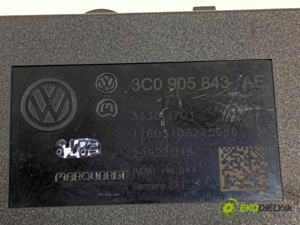 VW PASSAT B7 Kombi 2012 103 kW 2.0 TDI 1968 spínačka 3C0905843AE (Spínací skříňky a klíče)