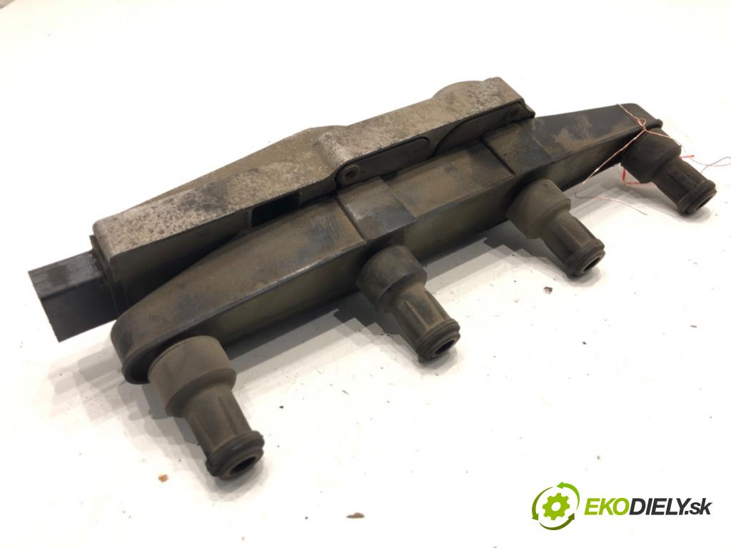 SKODA FABIA I sedan 2002 50 kW 1.4 1397 Cievka zapaľovacia 047905104A (Zapaľovacia cievka)