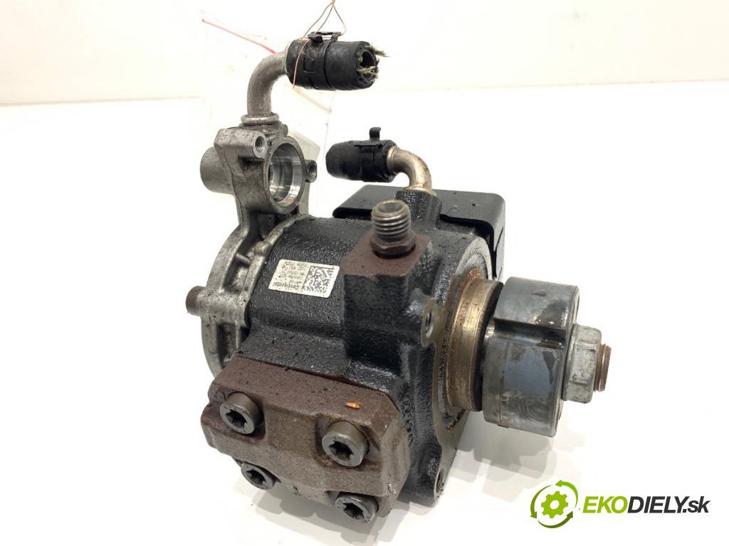 VW GOLF VI liftback 2009 77 kW 1.6 TDI 1598 pumpa vstřikovací 03L130755E (Vstřikovací čerpadla)