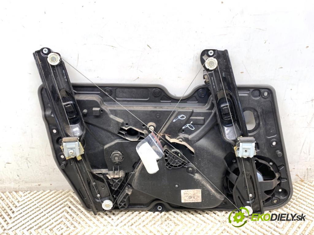 VW GOLF VI liftback 2009 77 kW 1.6 TDI 1598 mechanismus okna pravý přední část 5K0959702C