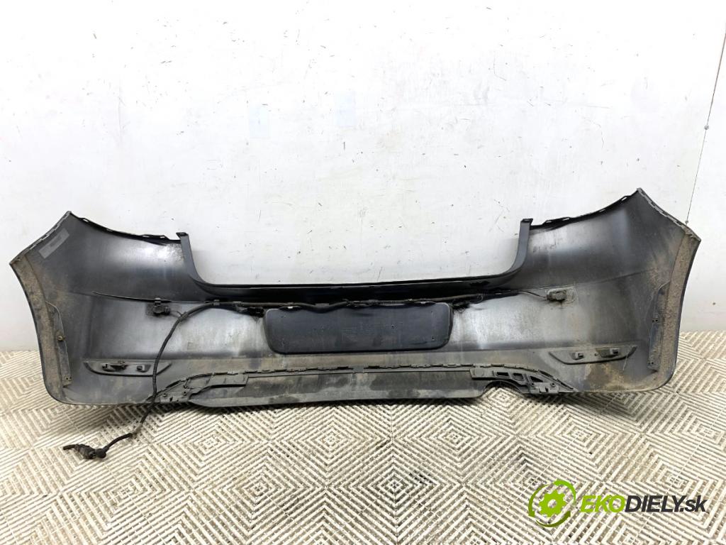 VW GOLF VI liftback 2009 77 kW 1.6 TDI 1598 nárazník zadní část LA7T (Klika dveří ostatní)