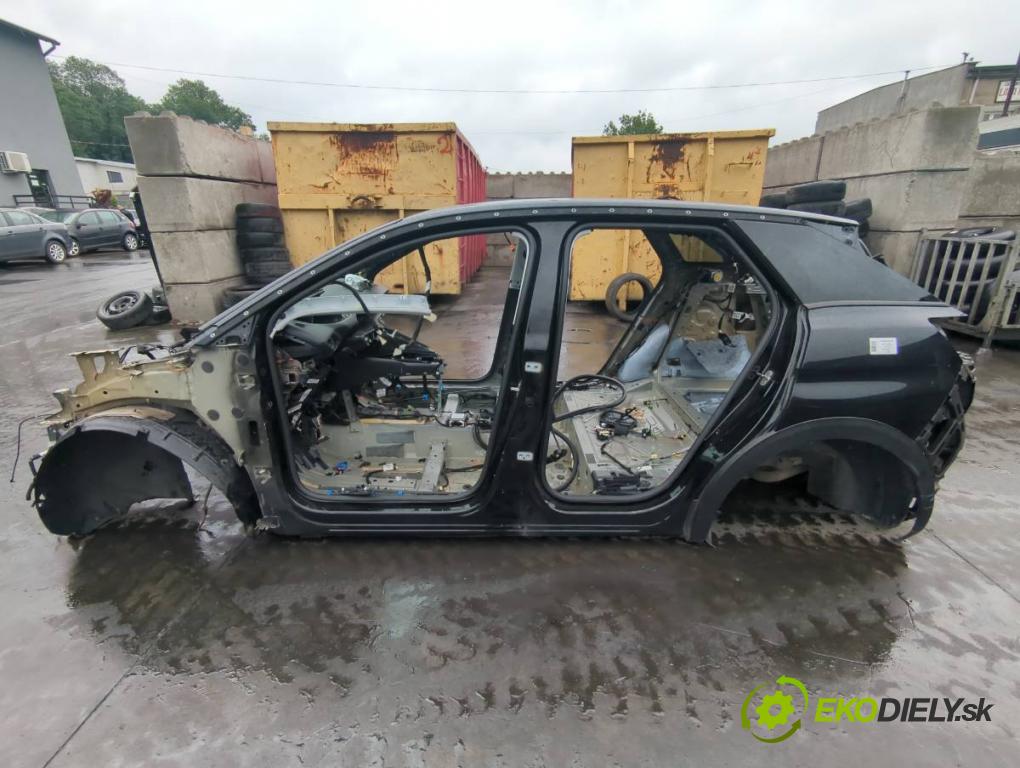 PEUGEOT 3008 SUV 2020 96 kW 1.2 THP/ PureTech 130 1199 KAROSERIA ČTVRŤÁK blatník zadní část levý pravý práh střecha PODŁUŻNICA levý pravý