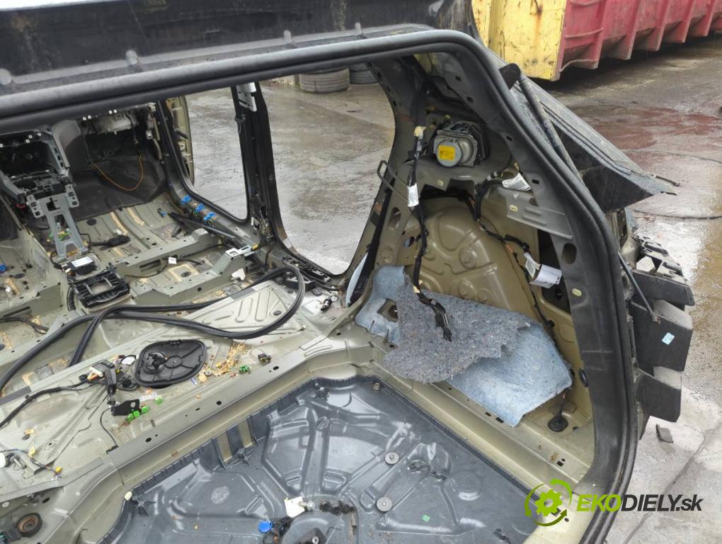 PEUGEOT 3008 SUV 2020 96 kW 1.2 THP/ PureTech 130 1199 KAROSERIA ČTVRŤÁK blatník zadní část levý pravý práh střecha PODŁUŻNICA levý pravý