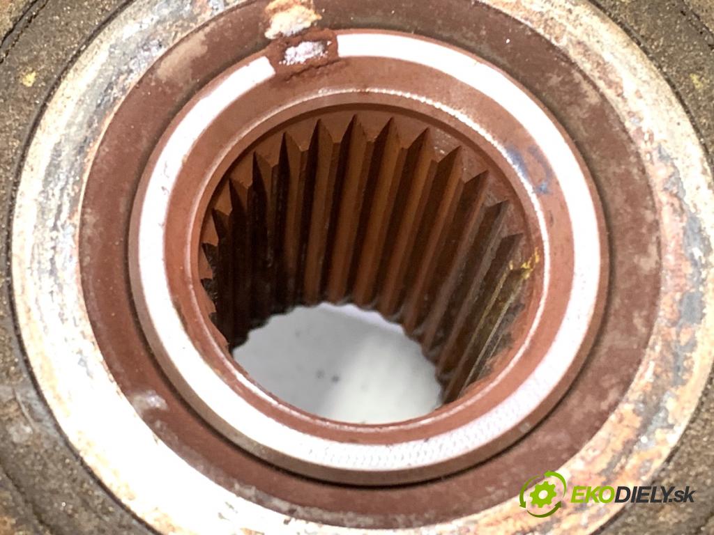 KIA CEED liftback 2015 73 kW 1.4 CVVT 1396 náboj pravy predný