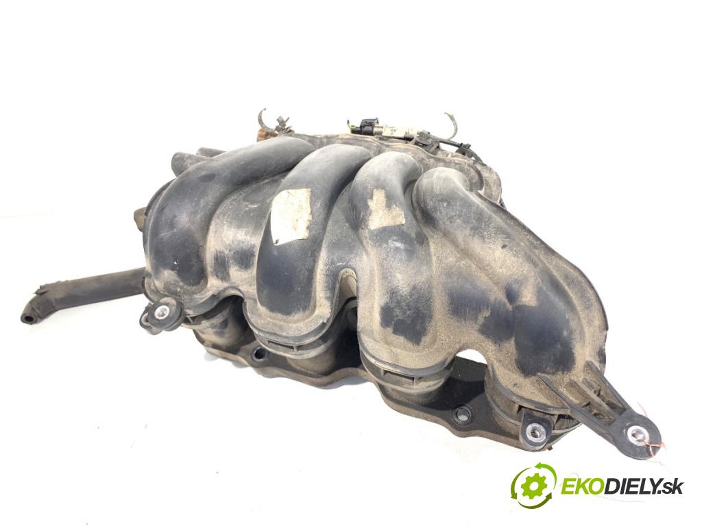 KIA CEED liftback 2015 73 kW 1.4 CVVT 1396 potrubí sání G4FA (Sací potrubí)