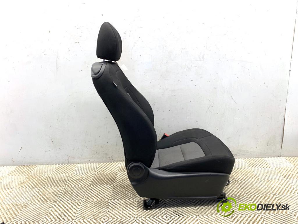 KIA CEED liftback 2015 73 kW 1.4 CVVT 1396 Sedadlo pravy predný