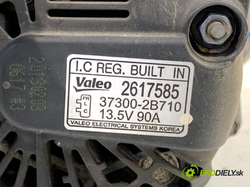 KIA CEED liftback 2015 73 kW 1.4 CVVT 1396 Alternátor 37300-2B710 (Alternátor)