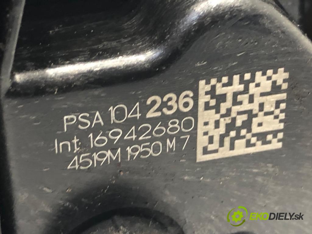 PEUGEOT 3008 SUV 2020 96 kW 1.2 THP/ PureTech 130 1199 zámok dveře pravý přední část 104236