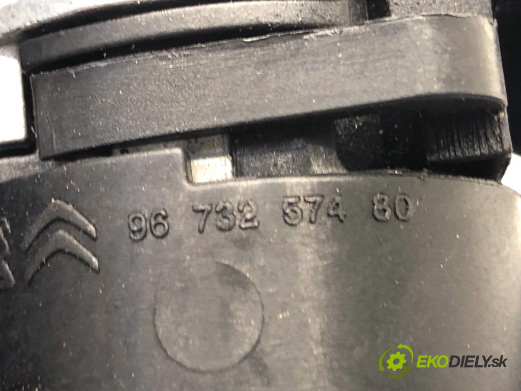 PEUGEOT 3008 SUV 2020 96 kW 1.2 THP/ PureTech 130 1199 spinačka 9673257480 (Spínacia skrinka)