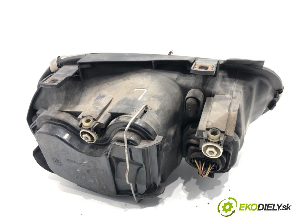 VW GOLF IV Kombi 2002 77 kW 1.6 16V 1598 světlomet levý přední část