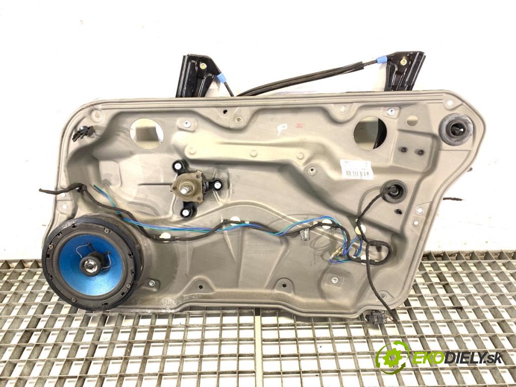 VW GOLF IV Kombi 2002 77 kW 1.6 16V 1598 mechanismus okna pravý přední část 1J4837730N