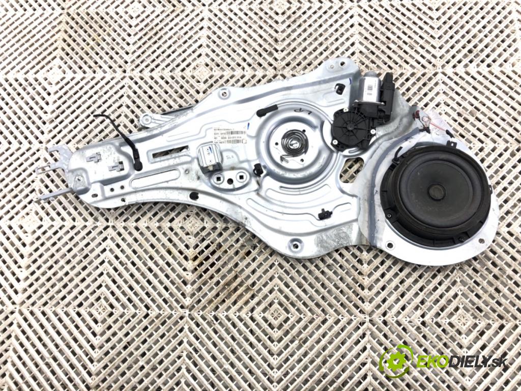 KIA SPORTAGE III SUV 2012 100 kW 2.0 CRDi AWD 1995 mechanismus okna levý přední část 82470-3U120