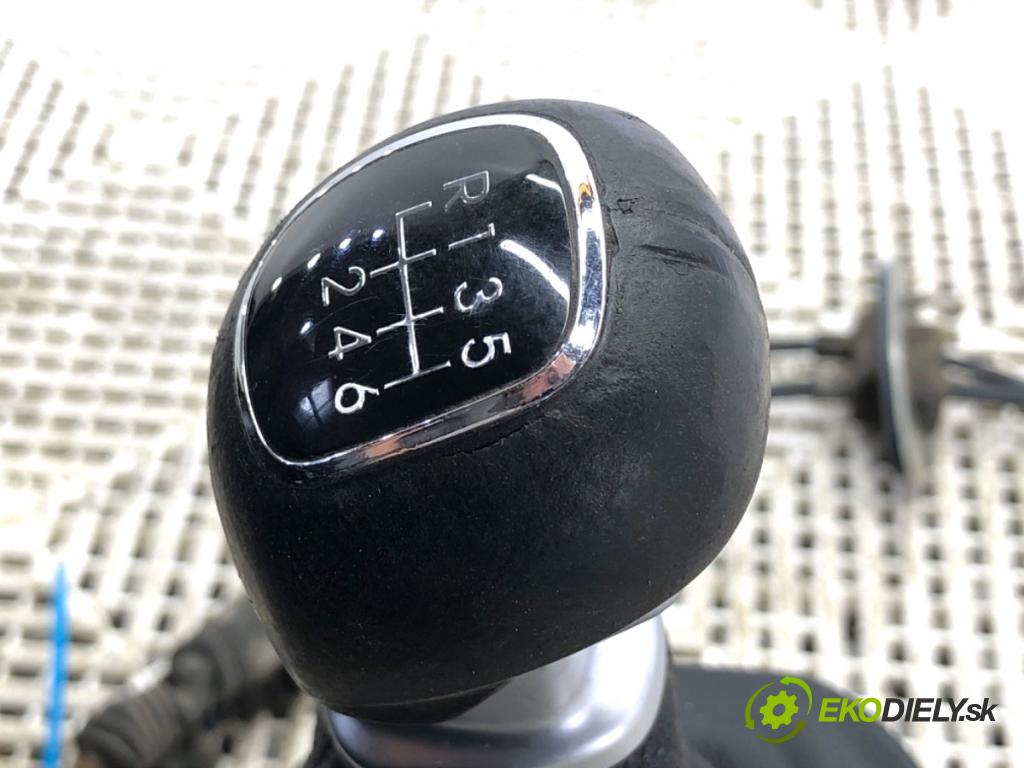 KIA SPORTAGE III SUV 2012 100 kW 2.0 CRDi AWD 1995 kulisa 43700-3W400 (Rýchlostné páky / kulisy)