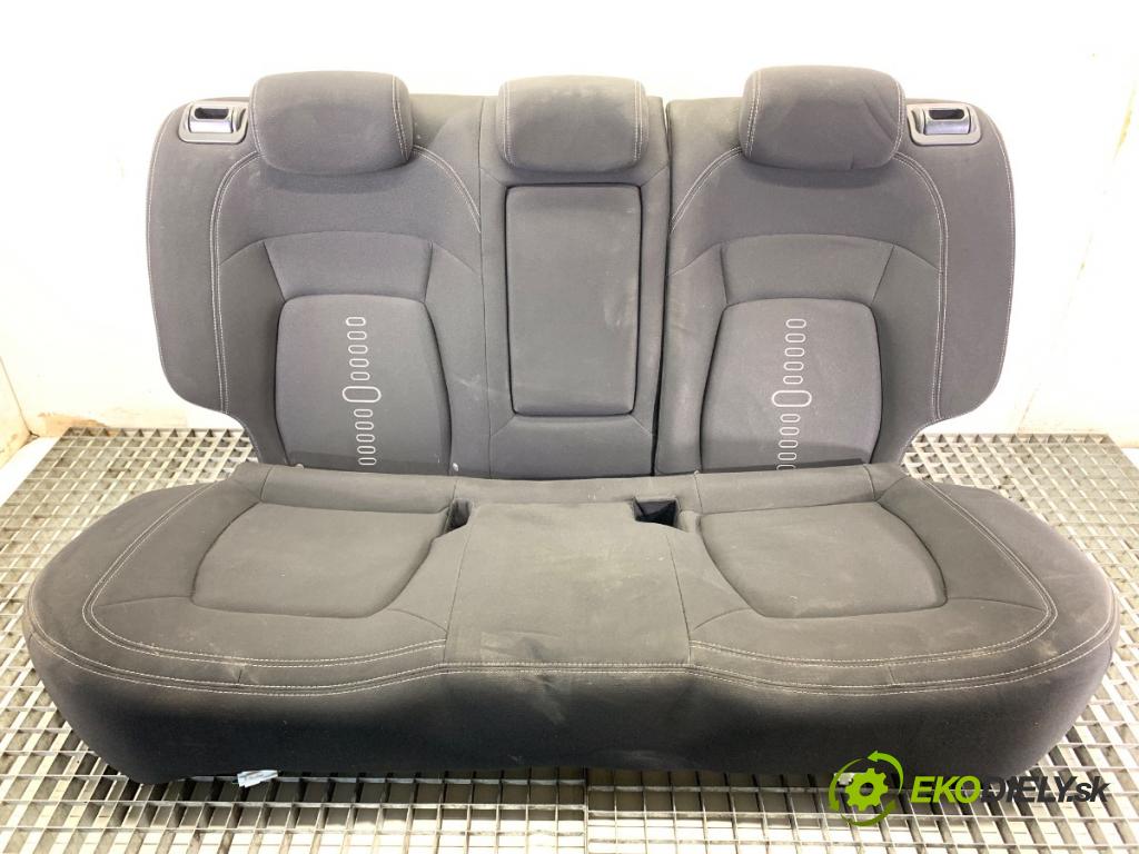 KIA SPORTAGE III SUV 2012 100 kW 2.0 CRDi AWD 1995 Sedadlo druhý rad 