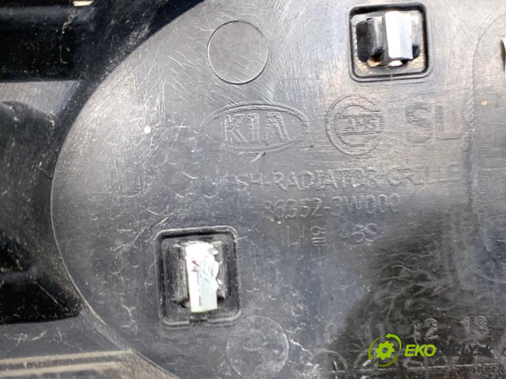 KIA SPORTAGE III SUV 2012 100 kW 2.0 CRDi AWD 1995 mřížka maska 86352-3W000 (Mřížky (masky) chladičů)