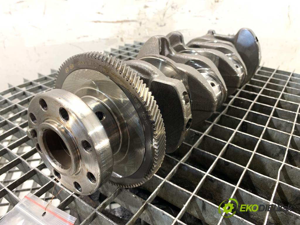 KIA SPORTAGE III SUV 2012 100 kW 2.0 CRDi AWD 1995 Kardaň, hriadeľ KLIKA: 23131-2F010 D4HA (Blok motora ostatné)