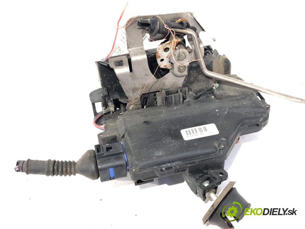 AUDI A3 8P liftback 2003 77 kW 1.9 TDI 1896 zámok dveře pravý přední část 4E1837016