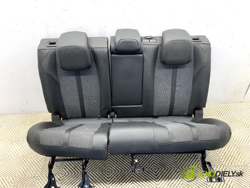 PEUGEOT 3008 SUV 2020 96 kW 1.2 THP/ PureTech 130 1199 Sedadlo druhý rad 