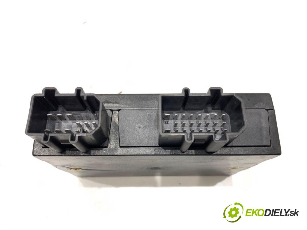 VW BORA I sedan 2001 85 kW 1.9 TDI 1896 modul komfortu 1J0959799AH (Moduly komfortu)