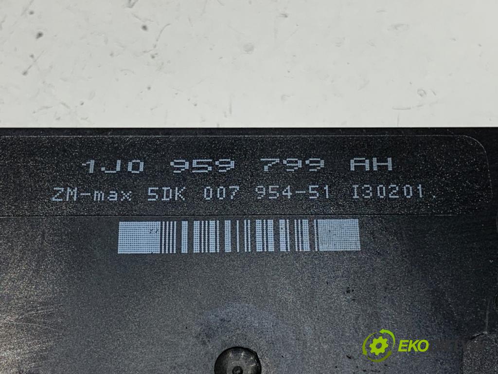 VW BORA I sedan 2001 85 kW 1.9 TDI 1896 Modul komfortu 1J0959799AH (Modul komfortu)
